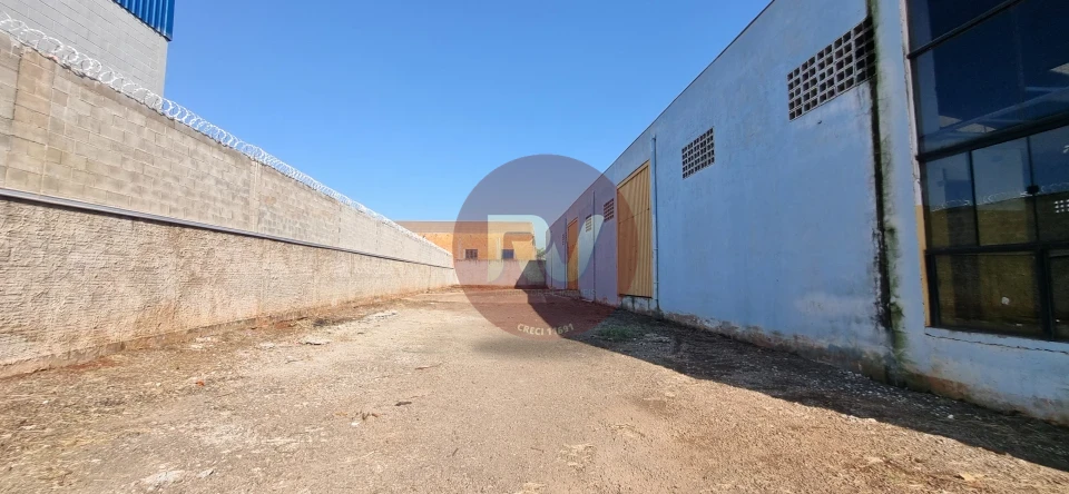 Imagens do imóveis VENDA OU LOCAÇÃO - BARRACÃO  PARQUE INDUSTRIAL - Bairro  Estância Dlaville - Avenida Adolpho de Bassi