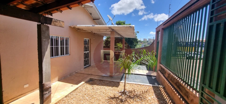 LOCAÇÃO CASA TÉRREA - JARDIM PRESIDENTE - R$1.900,00