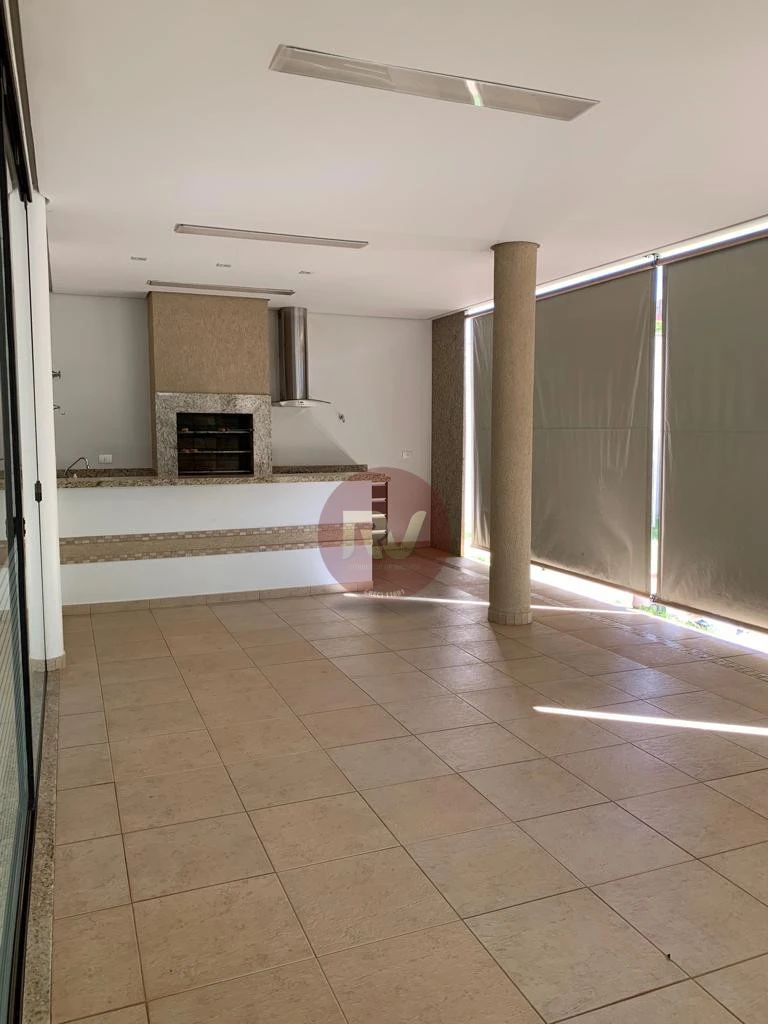 Imagens do imóveis CONDOMINIO ALPHAVILLE IMBUIAS - R$ 4.000.000,00