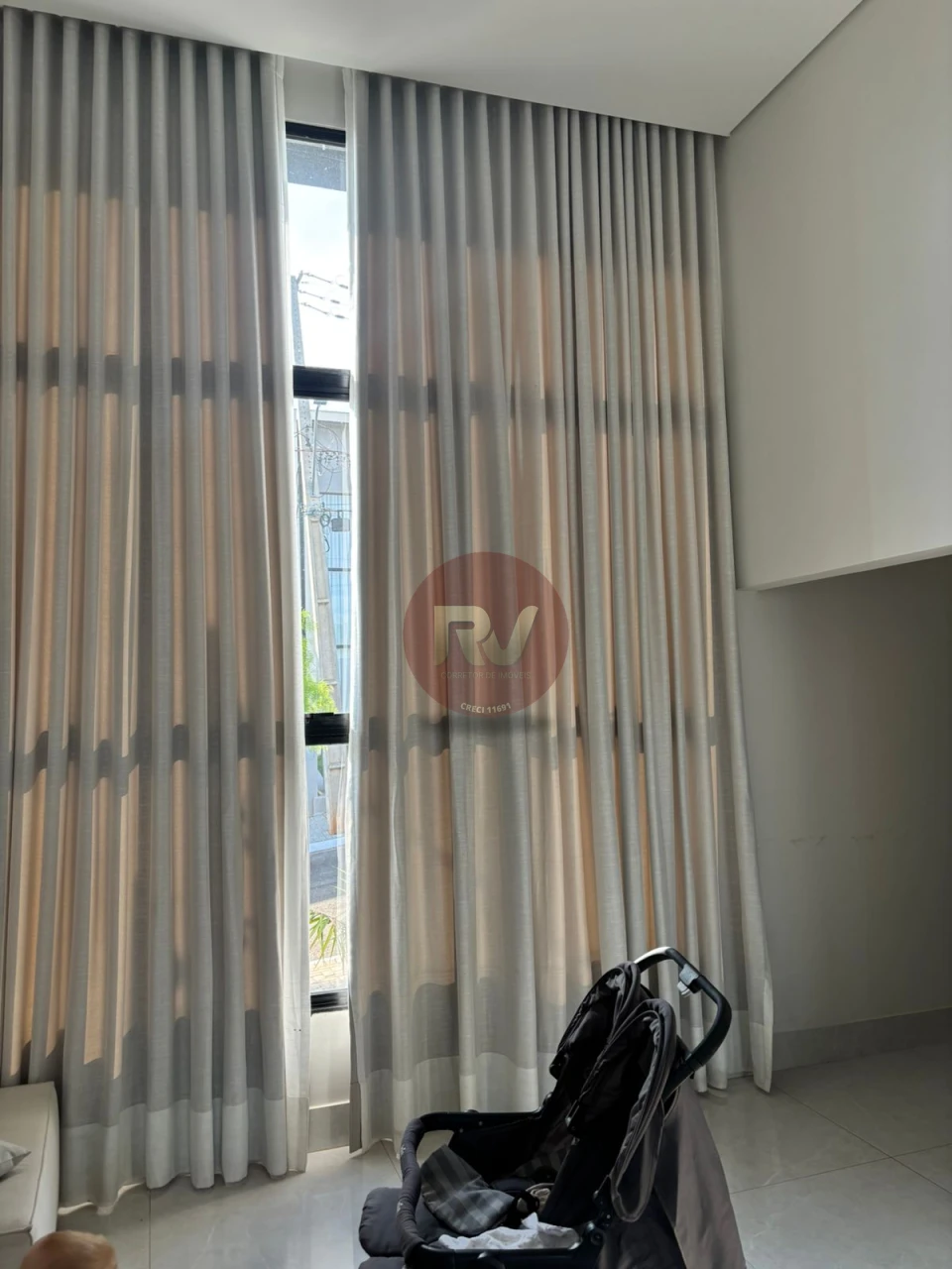 Imagens do imóveis CASA TÉRREA NOVA - CONDOMINIO MORADAS DO VALE - VENDA - R$ 880.000,00