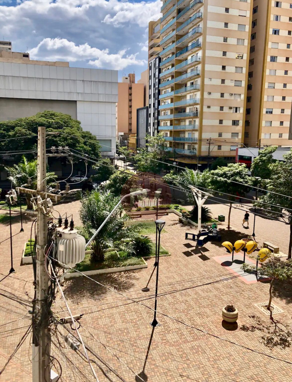 Imagens do imóveis EDIFÍCIO UNIÃO - CALÇADÃO - R$ 250.000,00 - MOBILIADO