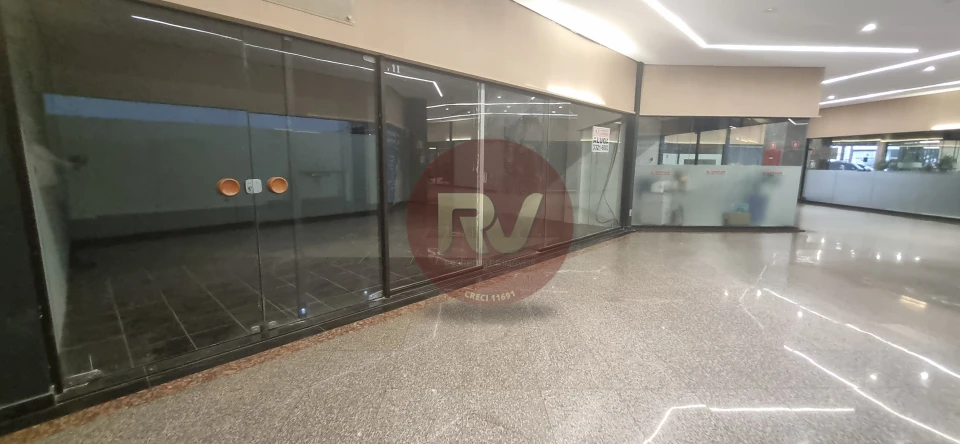 EDIFÍCIO TRADE CENTER -  Loja Térrea ( com banheiro e copa) LOCAÇÃO - R$ 1.850,00