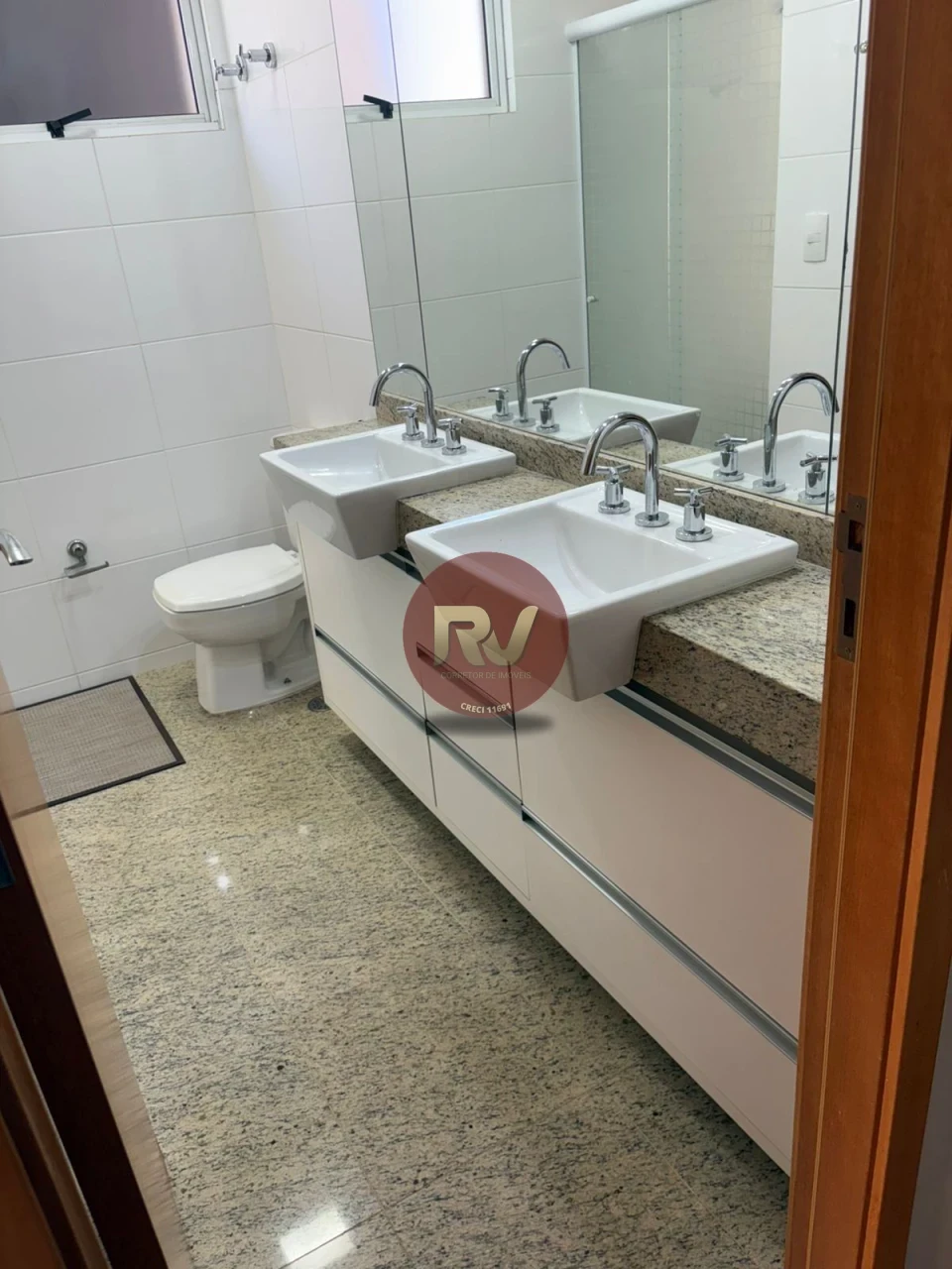 Imagens do imóveis Edifício Casa Milá - Locação - R$ 5.200,00 ou Venda - R$ 1.100.000,00