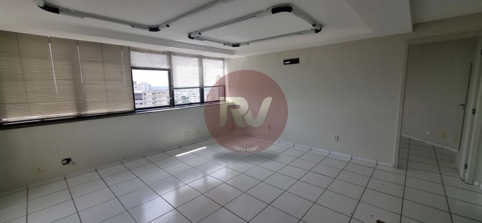 Imagens do imóveis EDIFÍCIO  TRADE CENTER - SALA - LOCAÇÃO R$ 3.000,00 + Condomínio - R$ 950,00 - 01 garagem