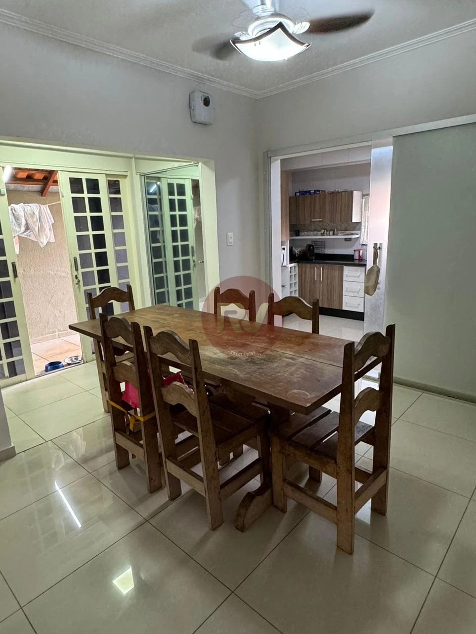 Imagens do imóveis VENDA - R$ 950.000,00 - CASA - BAIRRO AEROPORTO - 04 QUARTOS