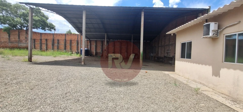 Imagens do imóveis LOCAÇÃO-R$4.500,00- BARRACÃO ABERTO 300,00m2 (escritório)+ 700,00m2 terreno - Conj. Parigot Souza 3