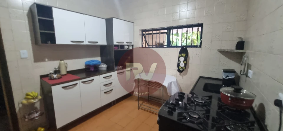 Imagens do imóveis LOCAÇÃO - R$ 2.900,00 - CASA TÉRREA - RUA MONTE CASTELO - PRÓXIMO AO LAGO IGAPÓ