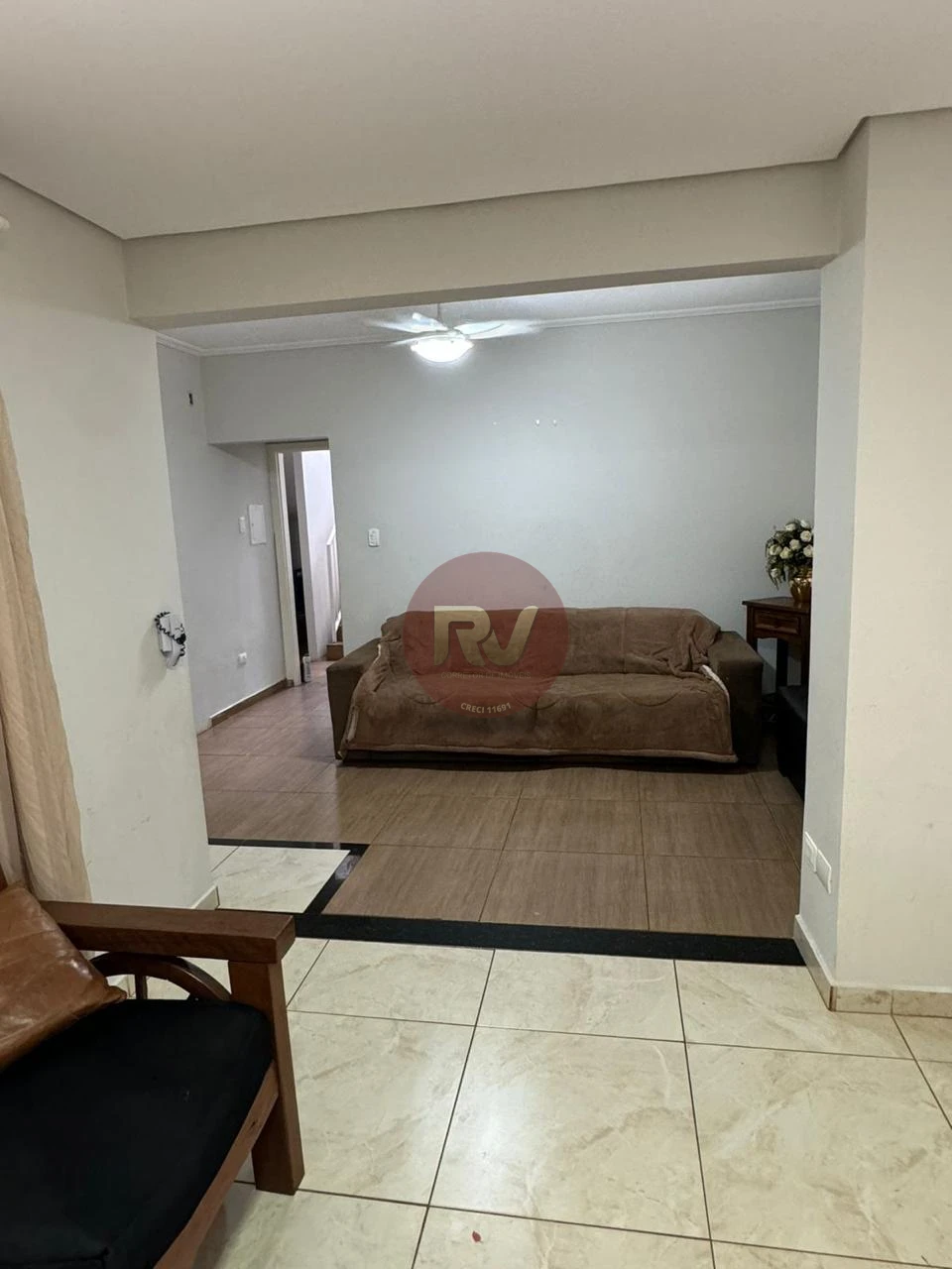 Imagens do imóveis VENDA - R$ 950.000,00 - CASA - BAIRRO AEROPORTO - 04 QUARTOS