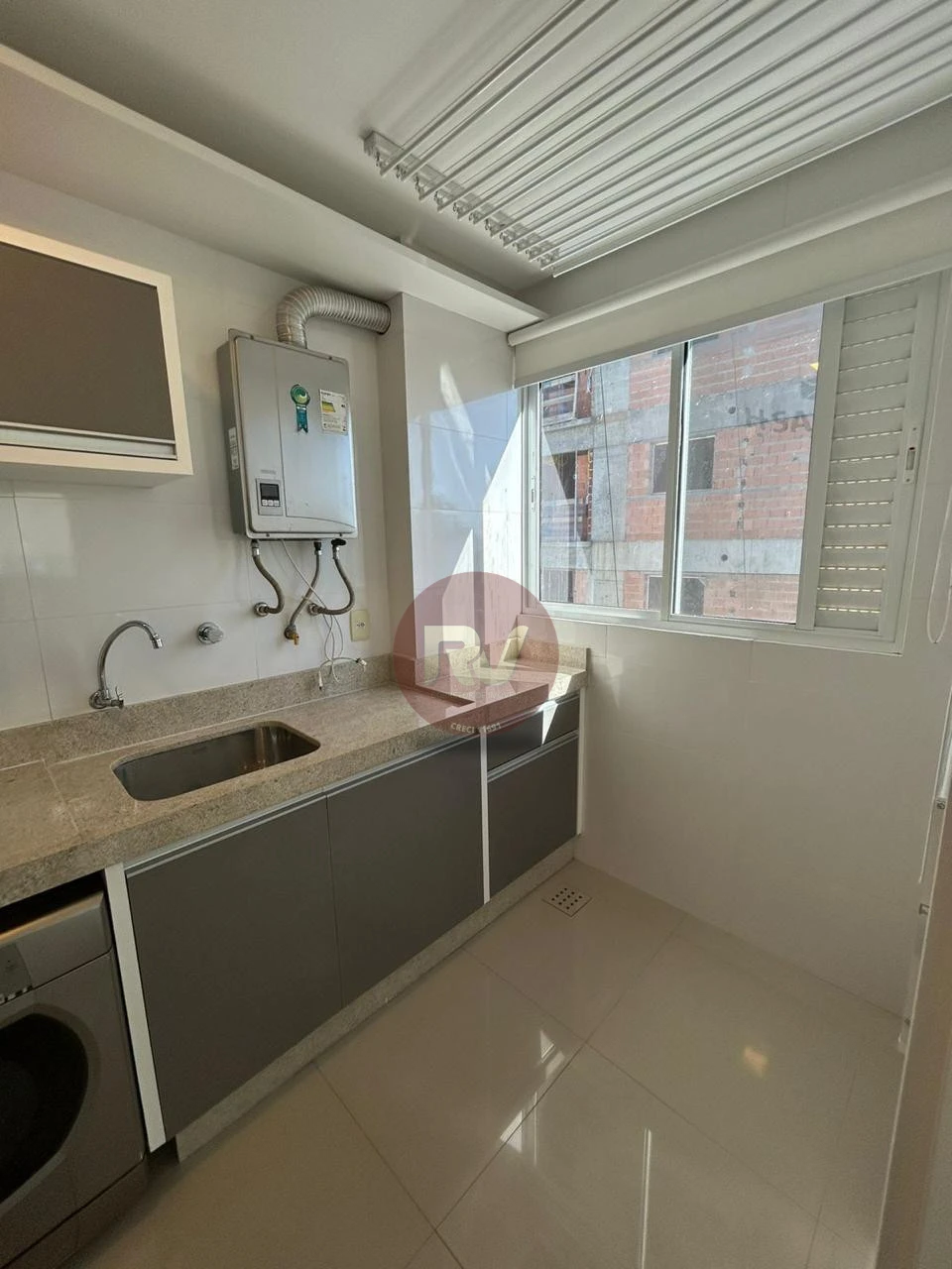 Imagens do imóveis EDIFÍCIO RESIDENCIAL LA MUSIQUE - R$ 2.350.000,00 - MEIA PRAIA - ITAPEMA - SC