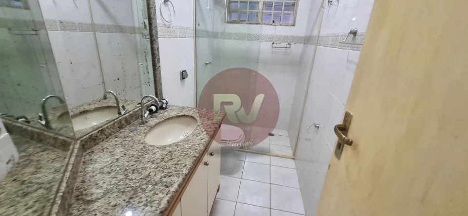 Imagens do imóveis R$ 4.500,00 - LOCAÇÃO - CASA TÉRREA - 04 Quartos , Piscina e churrasqueira