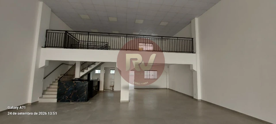 Imagens do imóveis SALÕES COMERCIAIS - VENDA ou LOCAÇÃO - RUA PERNAMBUCO - CENTRO