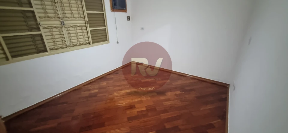 Imagens do imóveis R$ 4.500,00 - LOCAÇÃO - CASA TÉRREA - 04 Quartos , Piscina e churrasqueira