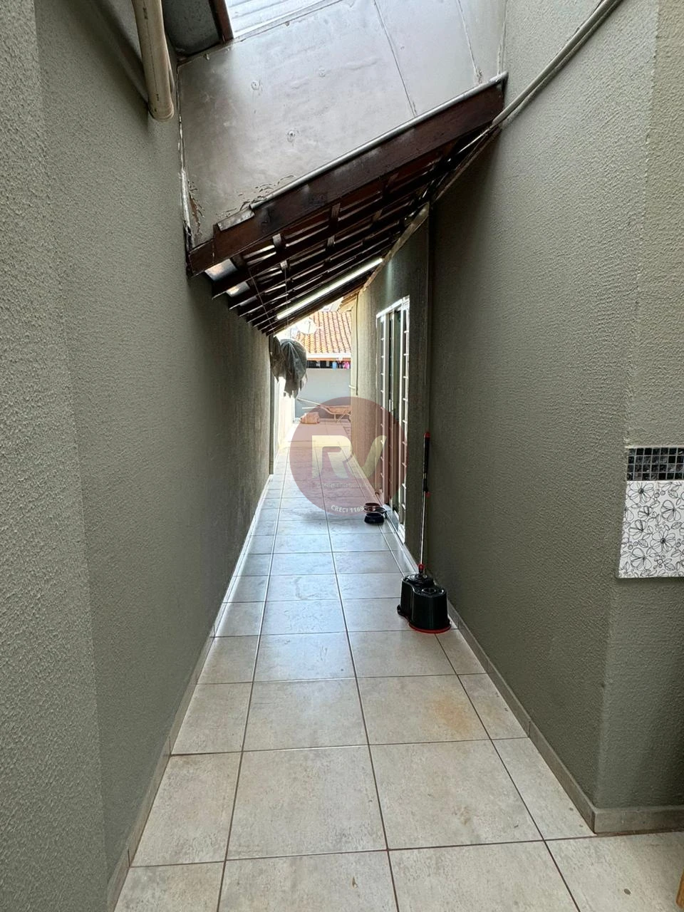 Imagens do imóveis VENDA - R$ 950.000,00 - CASA - BAIRRO AEROPORTO - 04 QUARTOS