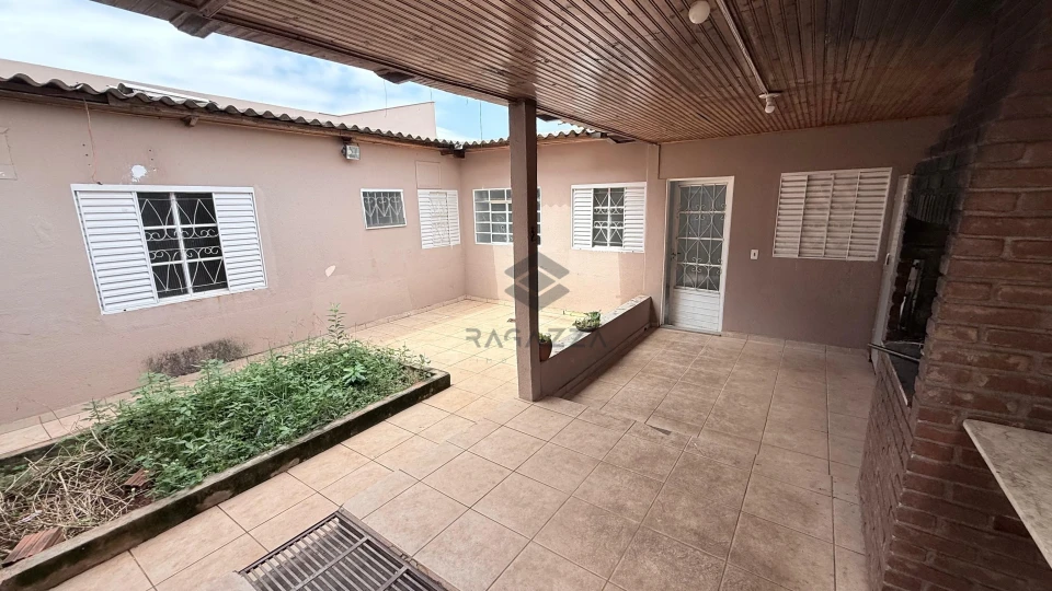 Imagens do imóveis CASA COMPLETA PARA LOCAÇÃO – BAIRRO BANCÁRIOS