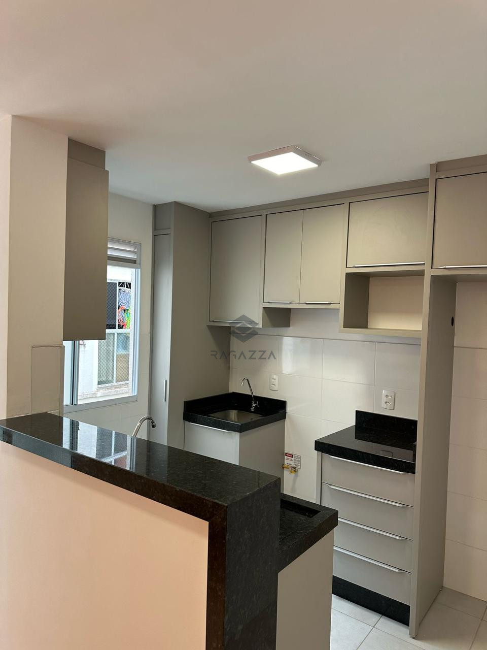 Apartamento à venda no Parque Línea, Cambé, PR