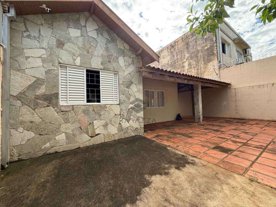 Casa à venda na região Oeste de Londrina