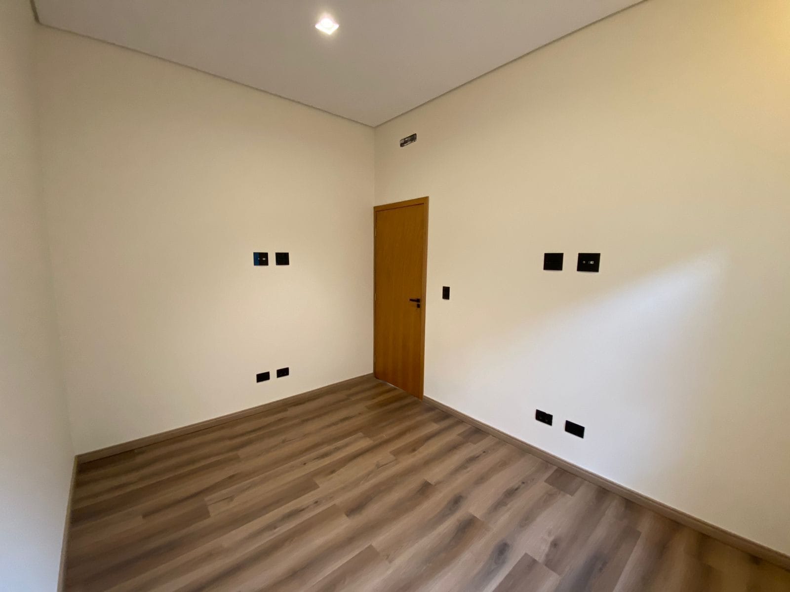 Imagens do imóveis Casa padrão à Venda, Tarobá, Londrina, PR