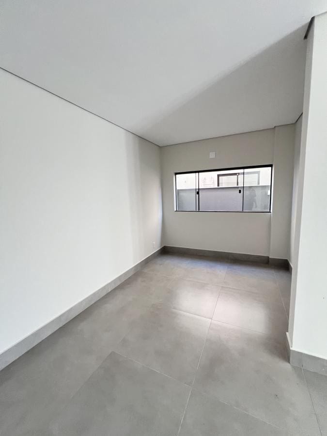 Imagens do imóveis Sobrado à venda em condomínio no Parque Tauá, Gleba Simon Frazer, Londrina, PR