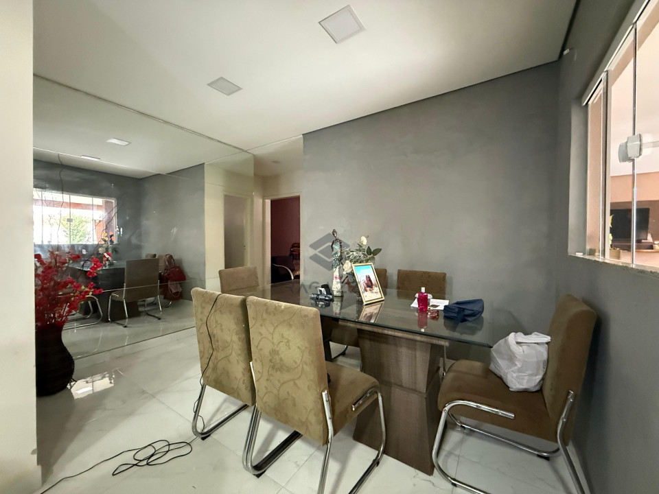 Casa à Venda – Jardim São Tomás, Zona Oeste de Londrina