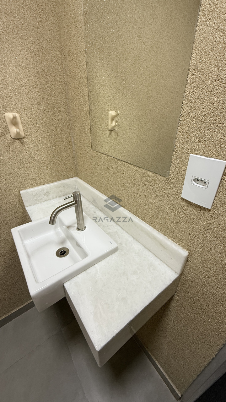 Apartamento à venda no Edifício Marajuara, Londrina, PR