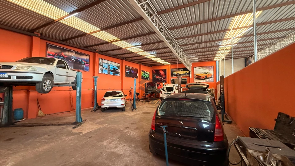 Imagens do imóveis Oportunidade Única! Oficina Mecânica Completa – Venda ou Arrendamento