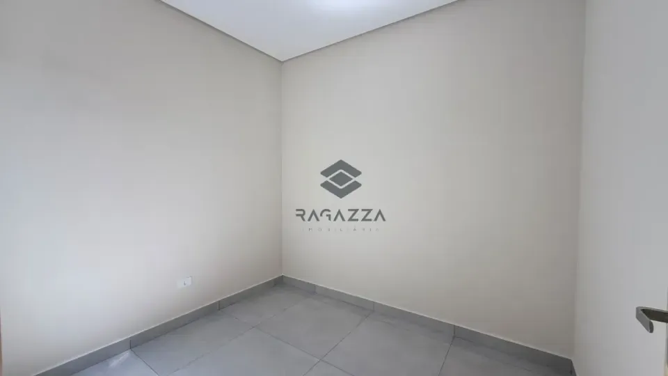 Imagens do imóveis Casas Geminadas à venda