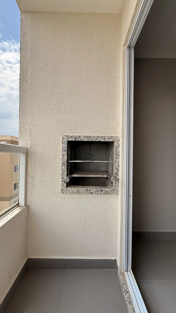 Apartamento à Venda no Condomínio Laguna Malagá
