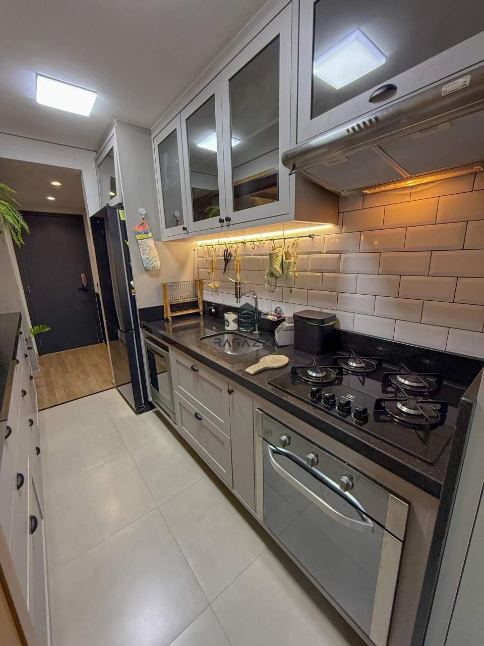 Imagens do imóveis Apartamento semimobiliado à venda – Solar Mirador