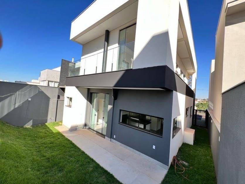 Imagens do imóveis Sobrado à venda em condomínio no Parque Tauá, Gleba Simon Frazer, Londrina, PR