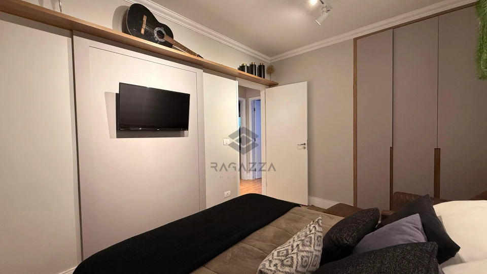 Imagens do imóveis Casa de Alto Padrão à Venda na Região Oeste