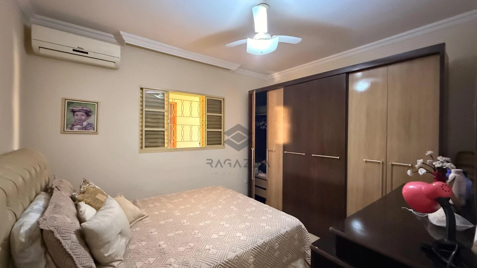 Imagens do imóveis CASA COM EDÍCULA À VENDA – ZONA LESTE, PRÓXIMO AO AEROPORTO