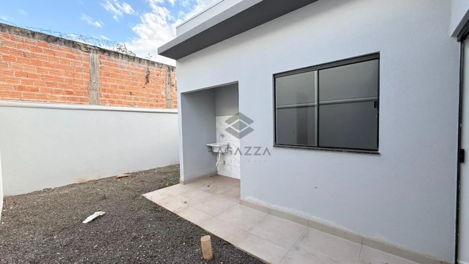 Casa geminada à venda – Jardim Verona