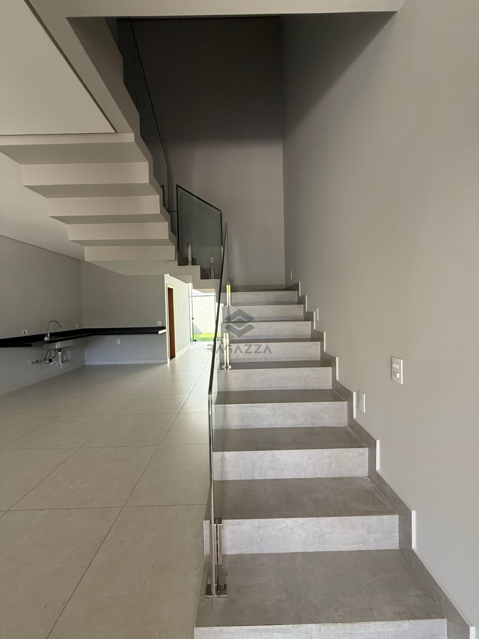 Excelente sobrado à venda no Leonor, Londrina, PR