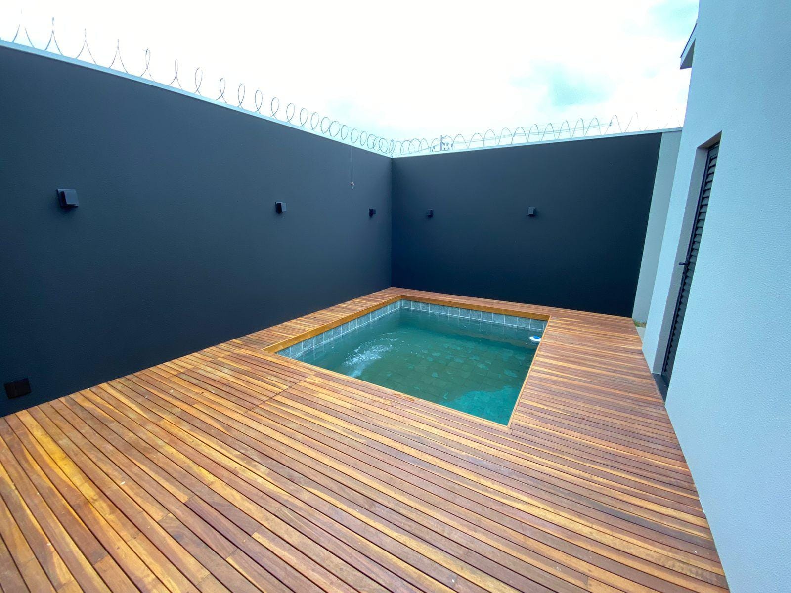 Imagens do imóveis Casa padrão à Venda, Tarobá, Londrina, PR