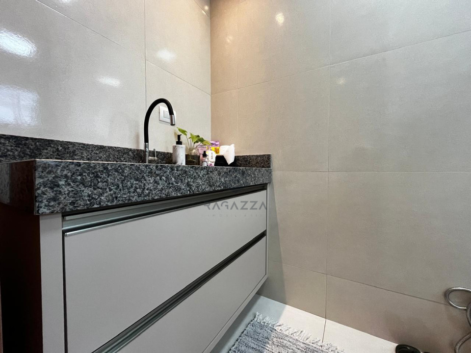 Imagens do imóveis Casa à venda na zona leste, Londrina, PR
