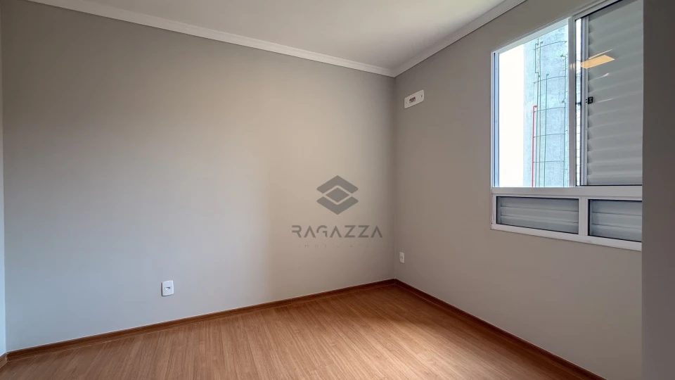 Apartamento à Venda no Condomínio Laguna Malagá