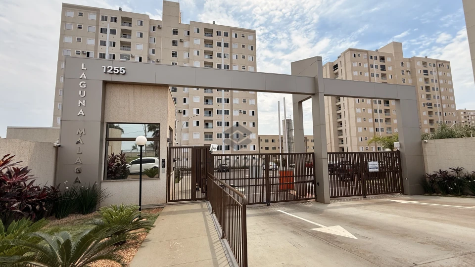 Apartamento à Venda no Condomínio Laguna Malagá