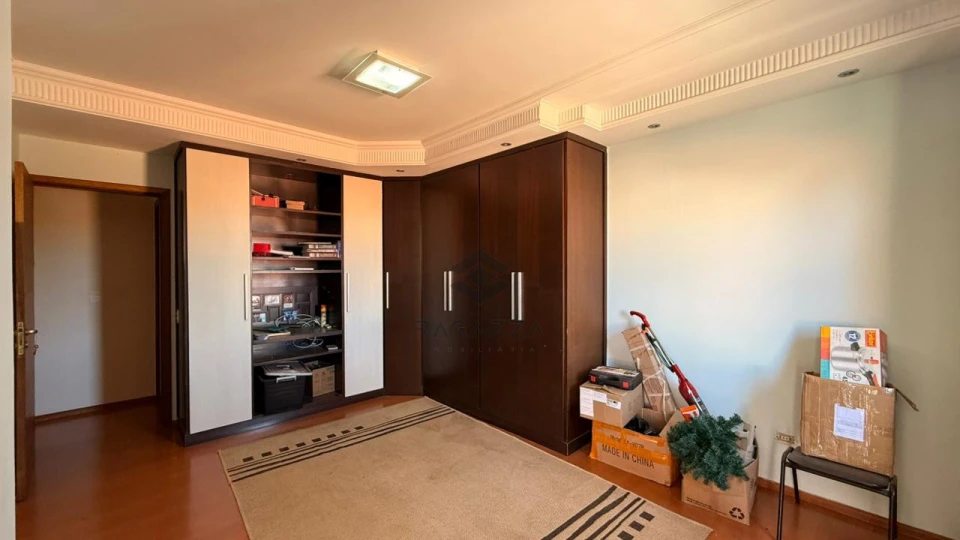 Imagens do imóveis Casa em Condomínio Fechado à Venda na Zona Leste de Londrina