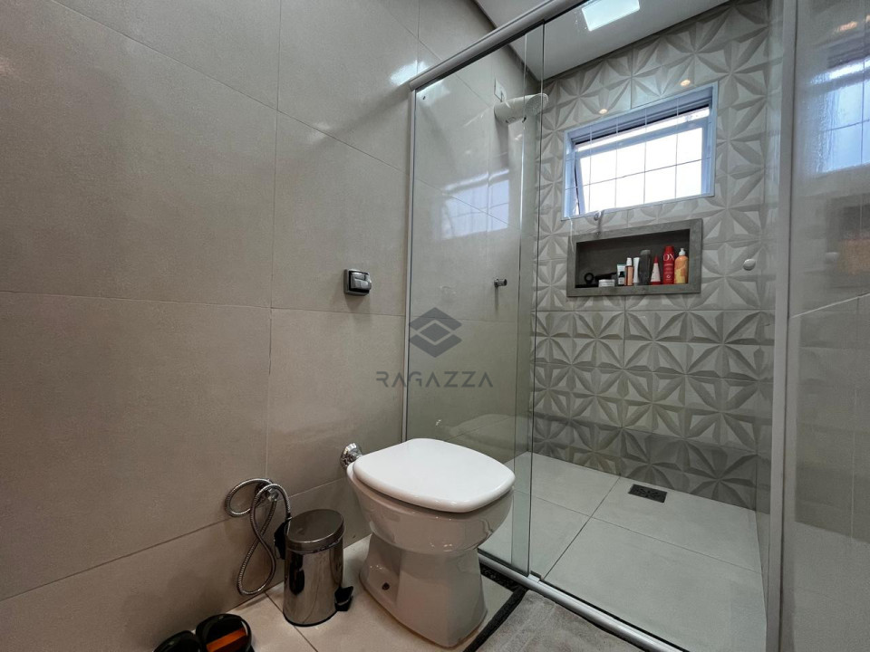 Imagens do imóveis Casa à venda na zona leste, Londrina, PR