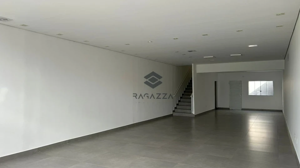 Imagens do imóveis Sala comercial com mezanino para locação | Rua Humaita - Londrina