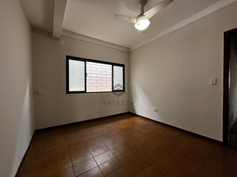 CASA PARA LOCAÇÃO NO BAIRRO WALDEMAR HAUER