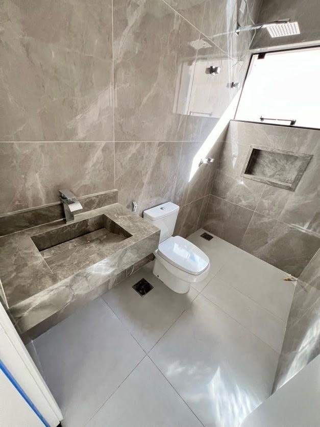 Imagens do imóveis Sobrado à venda em condomínio no Parque Tauá, Gleba Simon Frazer, Londrina, PR