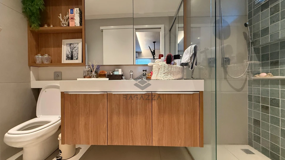 Imagens do imóveis Casa de Alto Padrão à Venda na Região Oeste