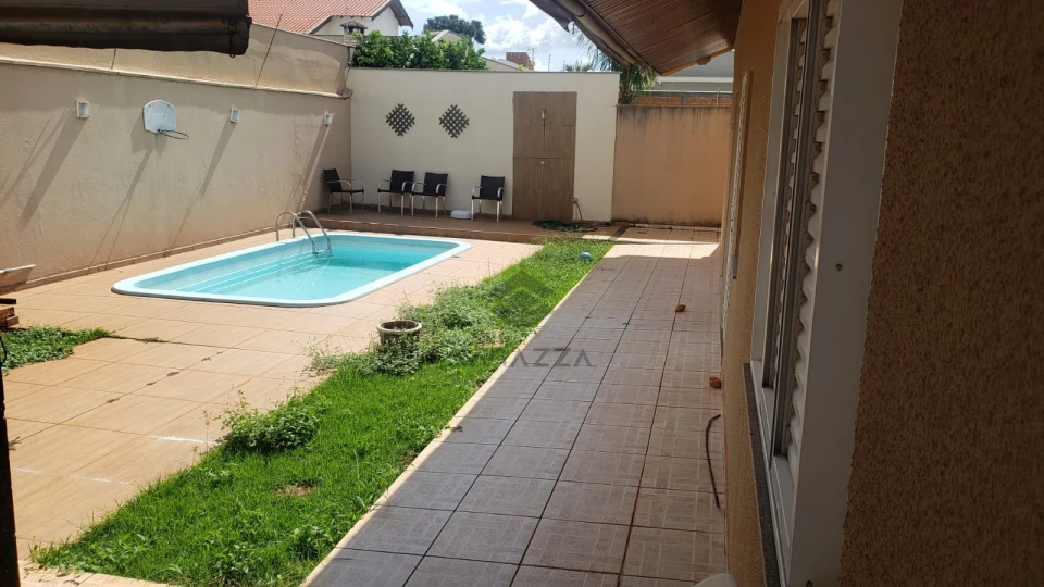 Imagens do imóveis Casa de Alto Padrão à Venda em Londrina