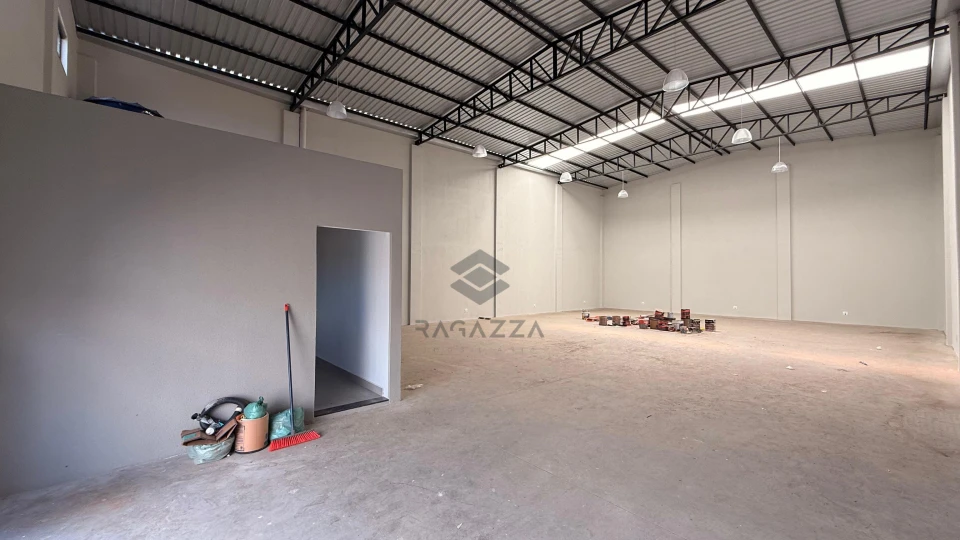 Imagens do imóveis BARRACÃO À VENDA E PARA LOCAÇÃO – CAMBÉ | JARDIM BELLA VIDA