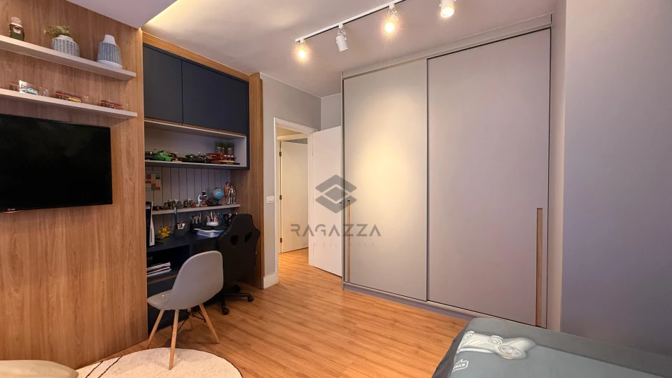 Imagens do imóveis Casa de Alto Padrão à Venda na Região Oeste