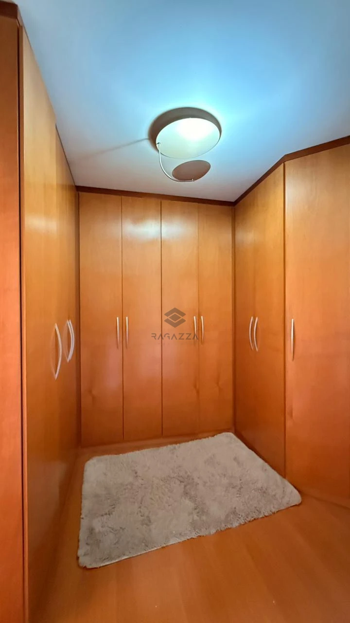 Imagens do imóveis Casa em Condomínio Fechado à Venda na Zona Leste de Londrina