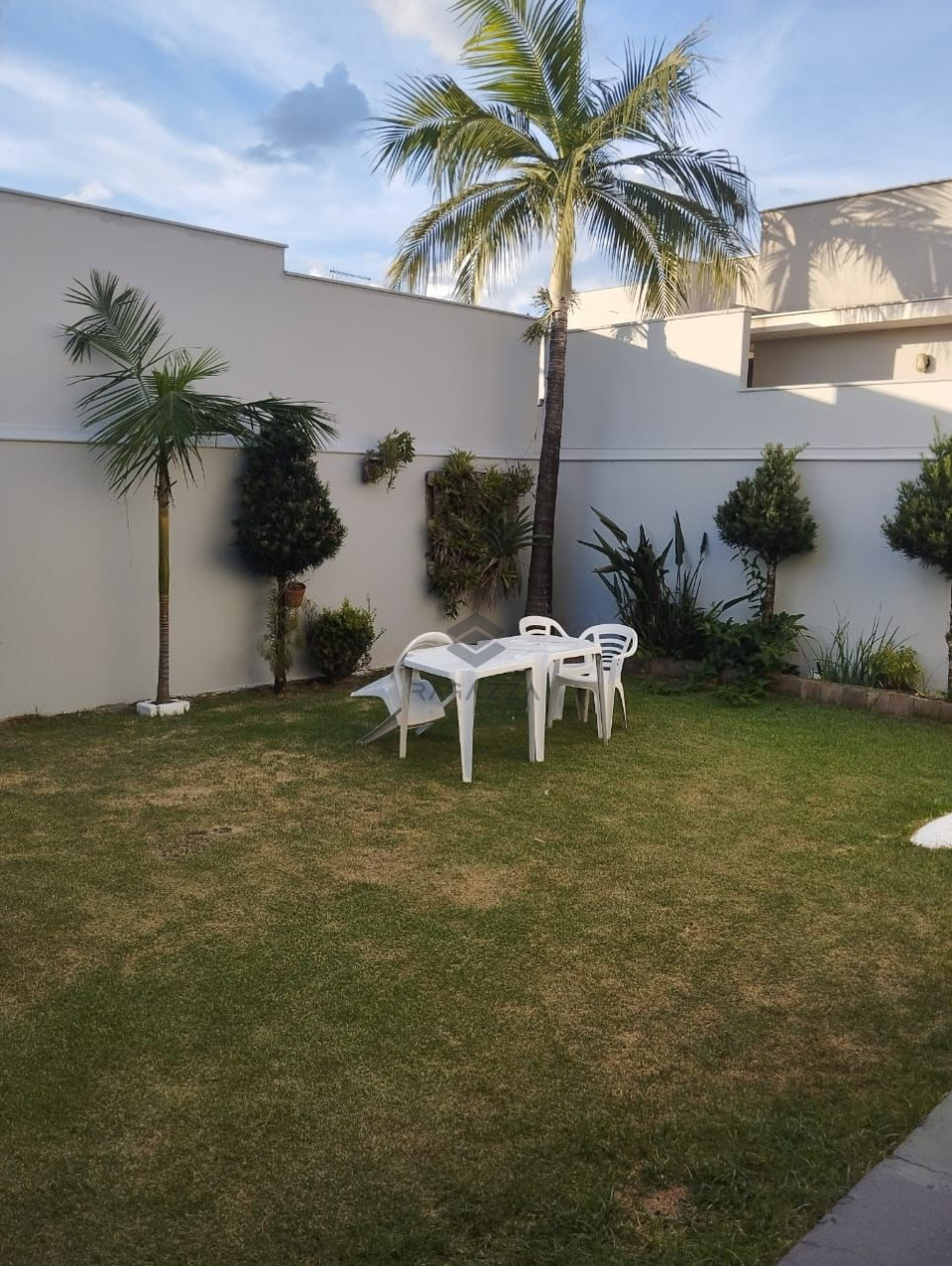 Sobrado comercial à venda no Jd Chamonix, Londrina, PR