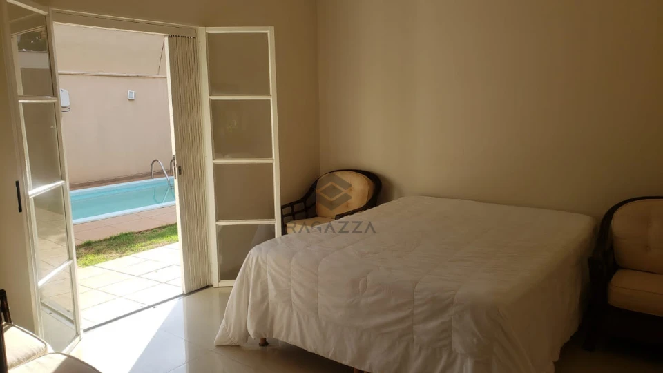 Imagens do imóveis Casa de Alto Padrão à Venda em Londrina