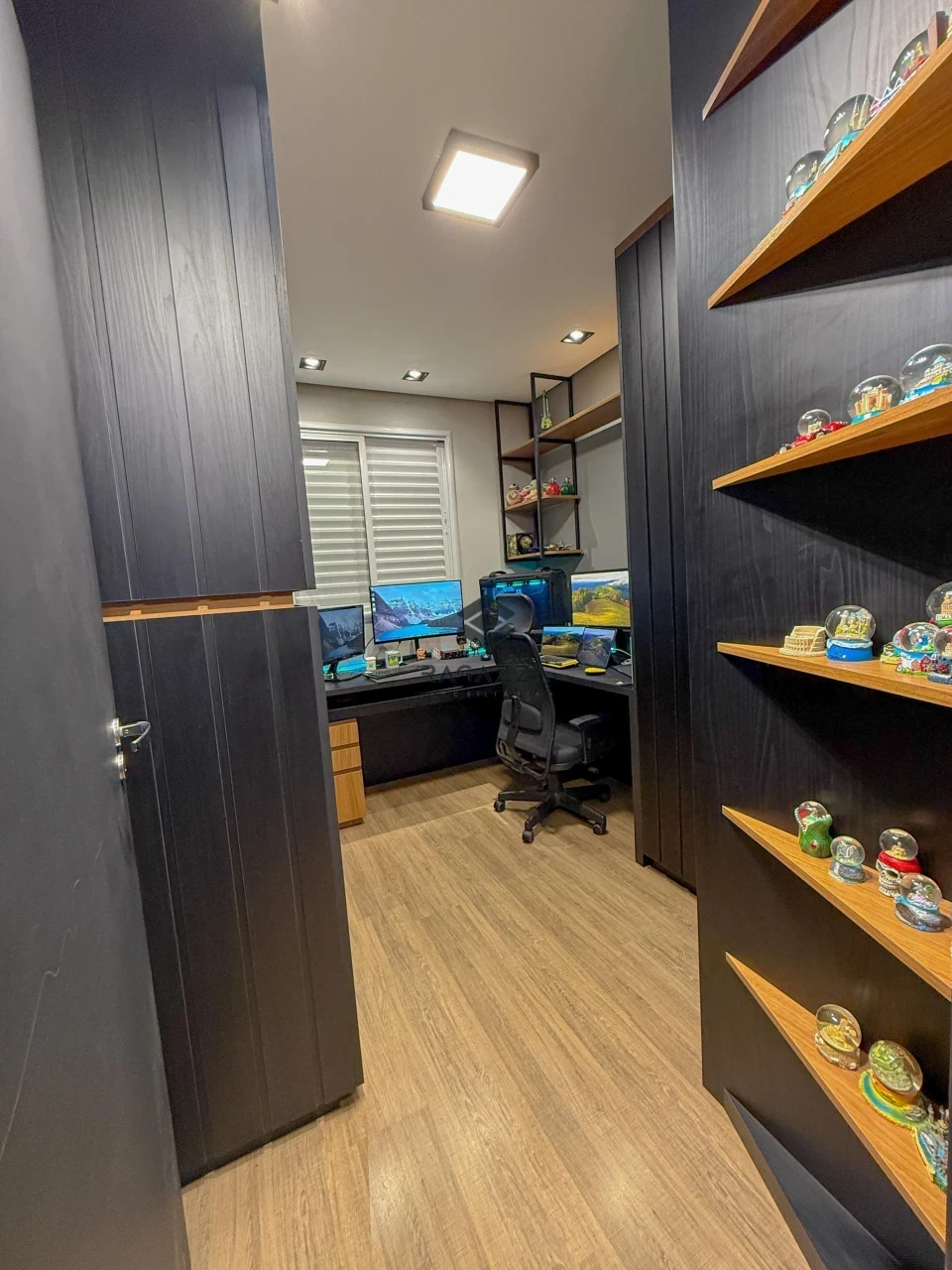Imagens do imóveis Apartamento semimobiliado à venda – Solar Mirador